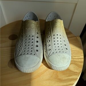 Native Shoes, Jefferson Child, Kids Lightweight Sneaker, Unisex Size 1